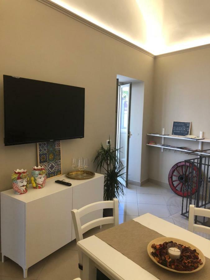 Апартаменти Giader'S House - Free Parking Катанія Екстер'єр фото